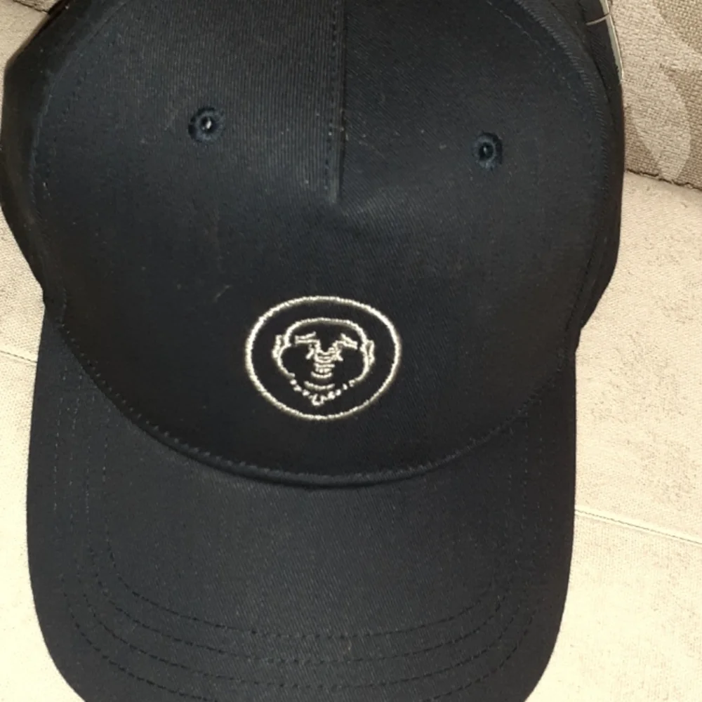 TRUE RELIGION CAP NEW ADJUSTABLE